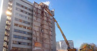 Демонтаж многоэтажного дома Азнакаево, цена от 3762 руб.