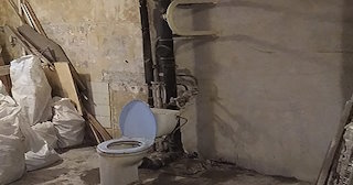 Демонтаж сантехкабины в панельном доме - цена от 1060 рублей | Сварной-Знк